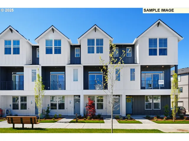 $419,500 | 3373 Southeast Everwood Lane, Hillsboro, OR 97123