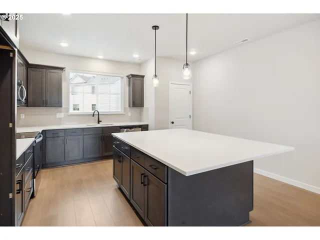 $419,500 | 3373 Southeast Everwood Lane, Hillsboro, OR 97123