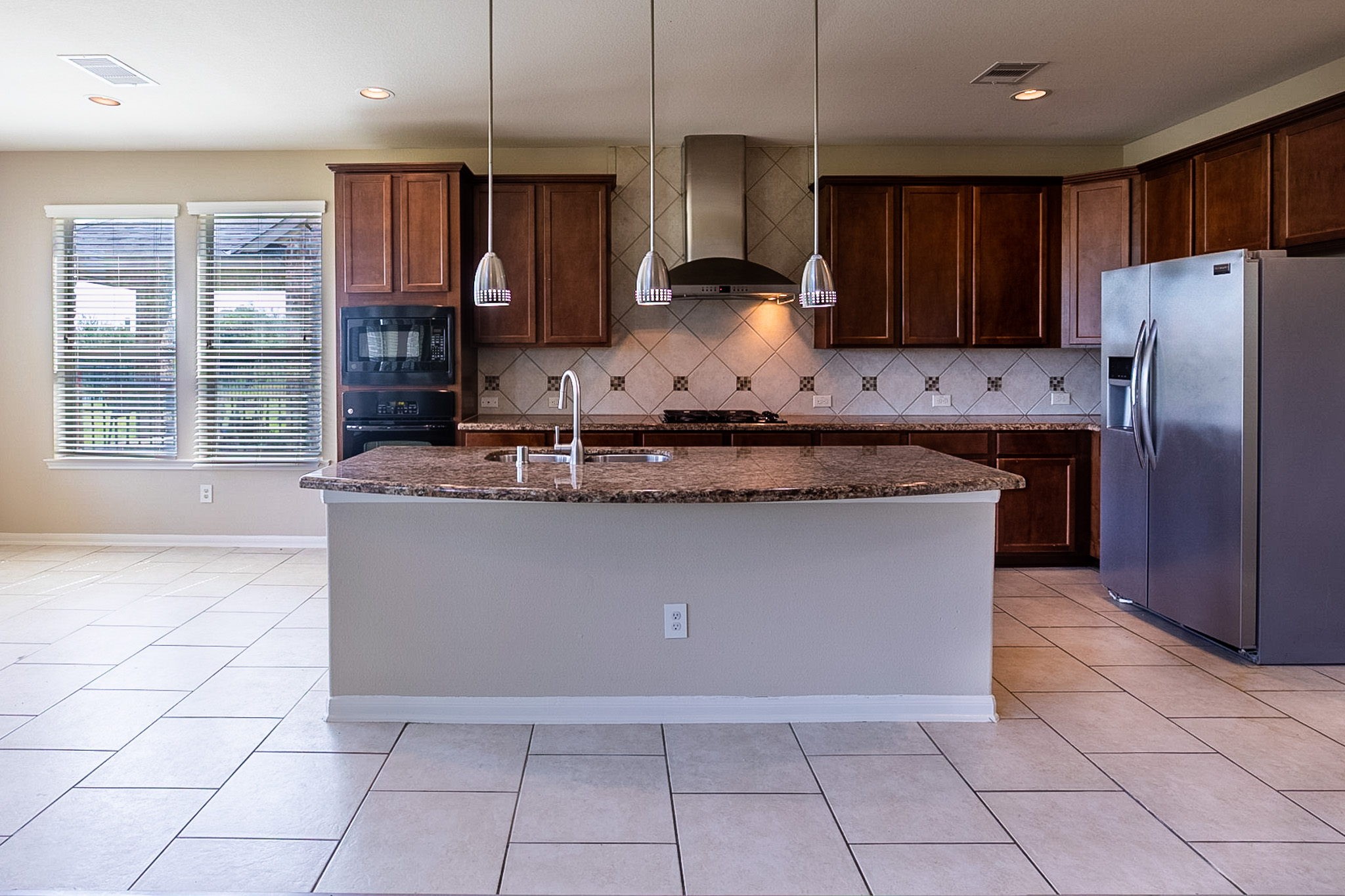 13210 Southern Orchard Lane Rosharon, TX 77583 - Photo 10 of 31