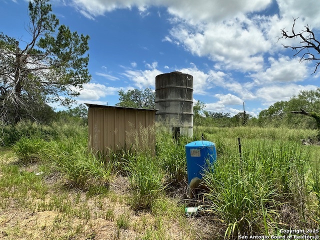 7527 Highway 16 Poteet, TX 78065 - Photo 6 of 15