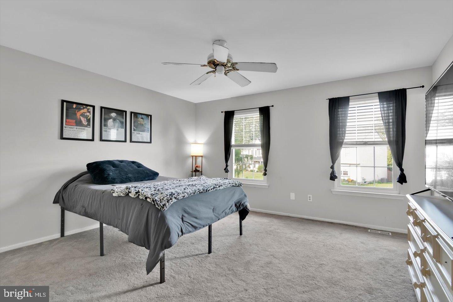 388 Sapling Way Atco, NJ 08004 - Photo 21 of 49 a living room with furniture and window