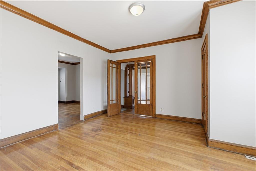 502 North Liberty Street Independence, MO 64050 - Photo 5 of 41