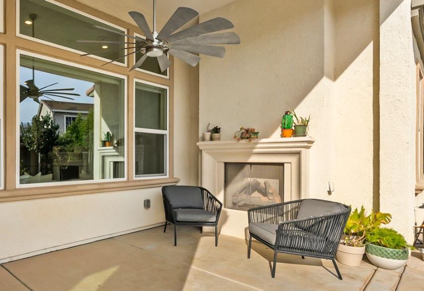 1509 Harvest Loop Folsom, CA 95630 - Photo 4 of 92