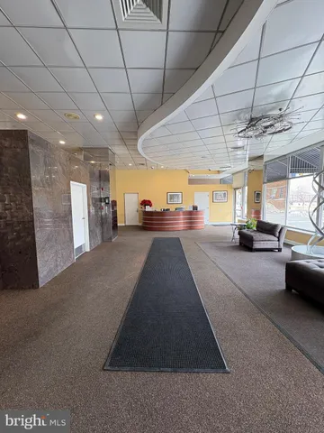 $145,000 | 1100 Vine Street, Unit P211, Philadelphia, PA 19107