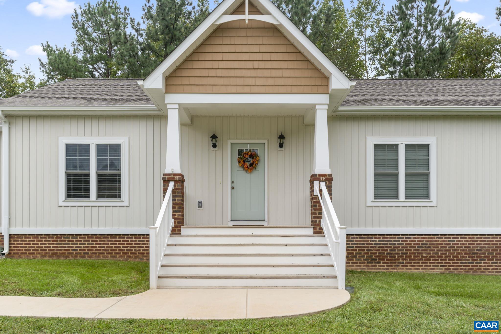 44 Dailey Lane Bumpass, VA 23024 - Photo 2 of 25