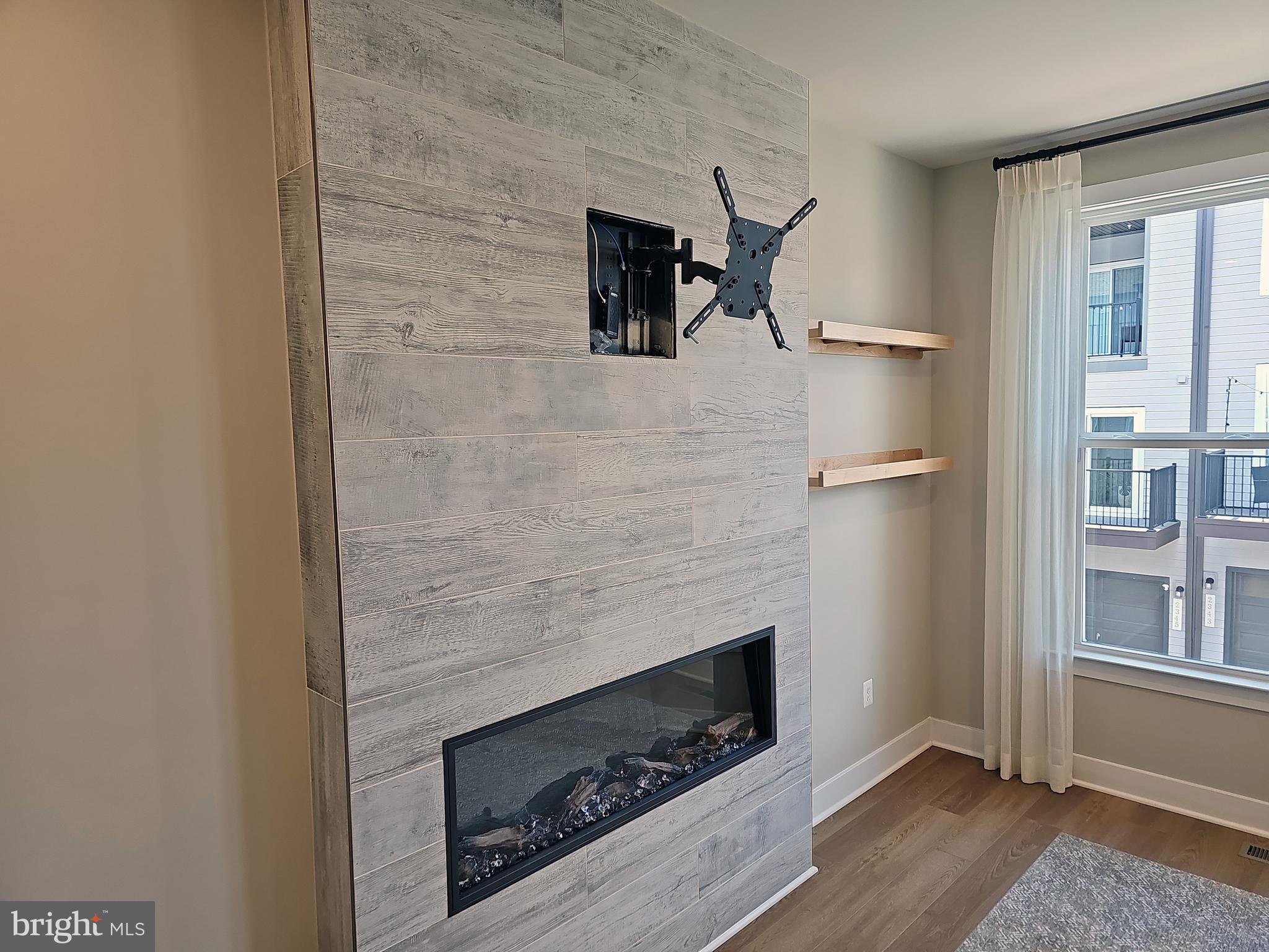 2333 Liberty Loop Herndon, VA 20171 - Photo 14 of 41 Electric fireplace in Living Room