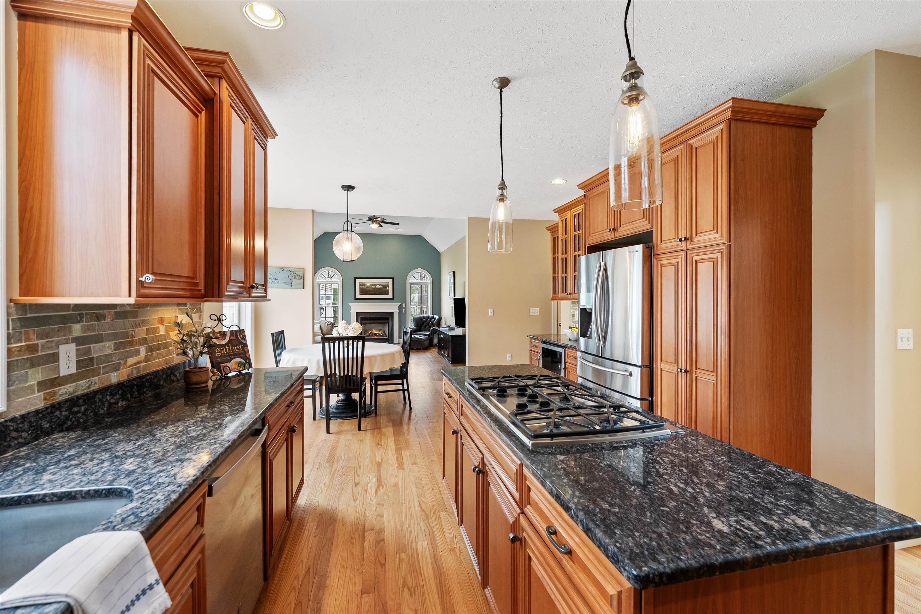 20 Hancock Road Windham, NH 03087 - Photo 7 of 44