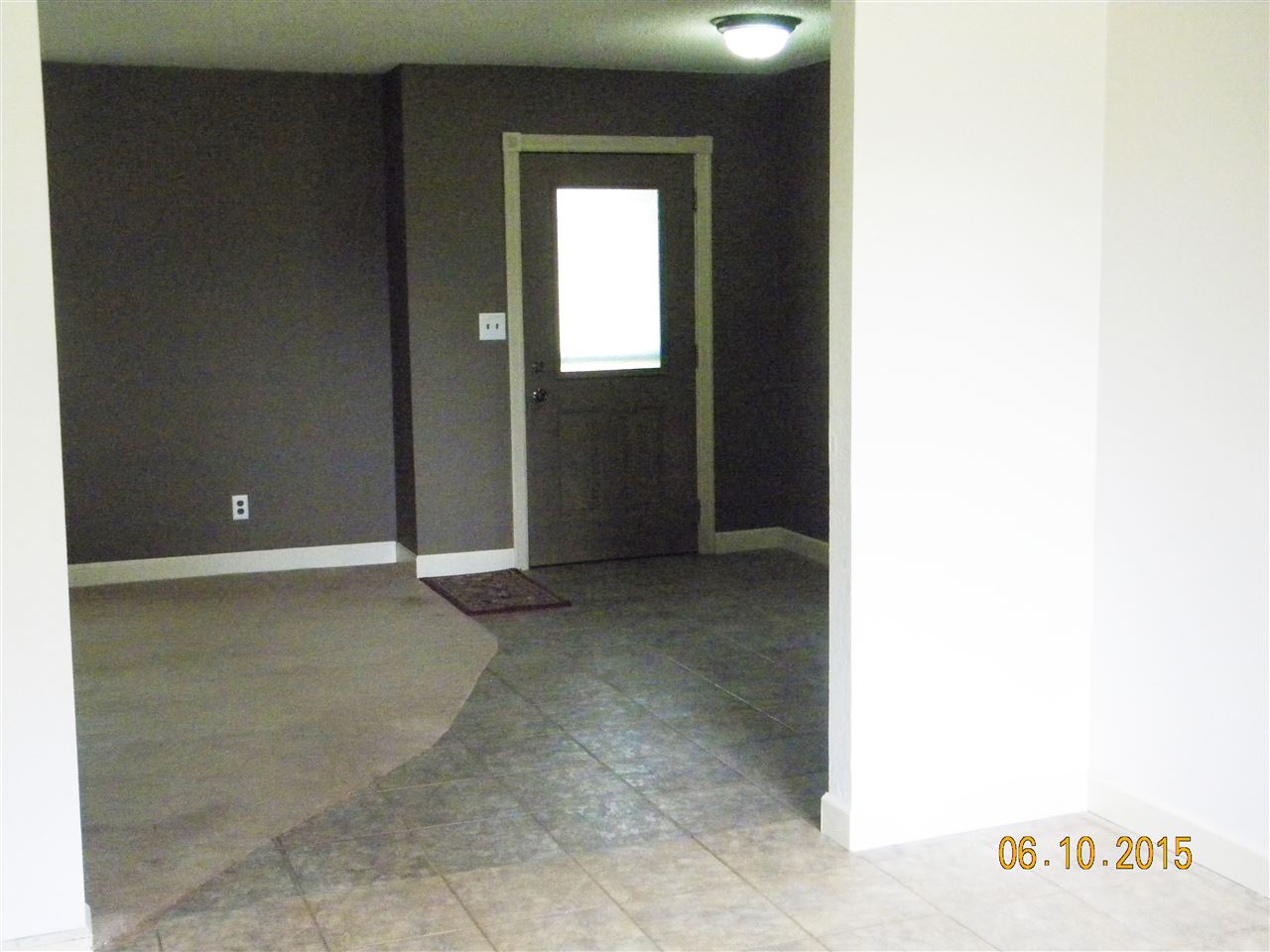 8105 Huber Road Belvidere, IL 61008 - Photo 13 of 20 a view of a room with a projector