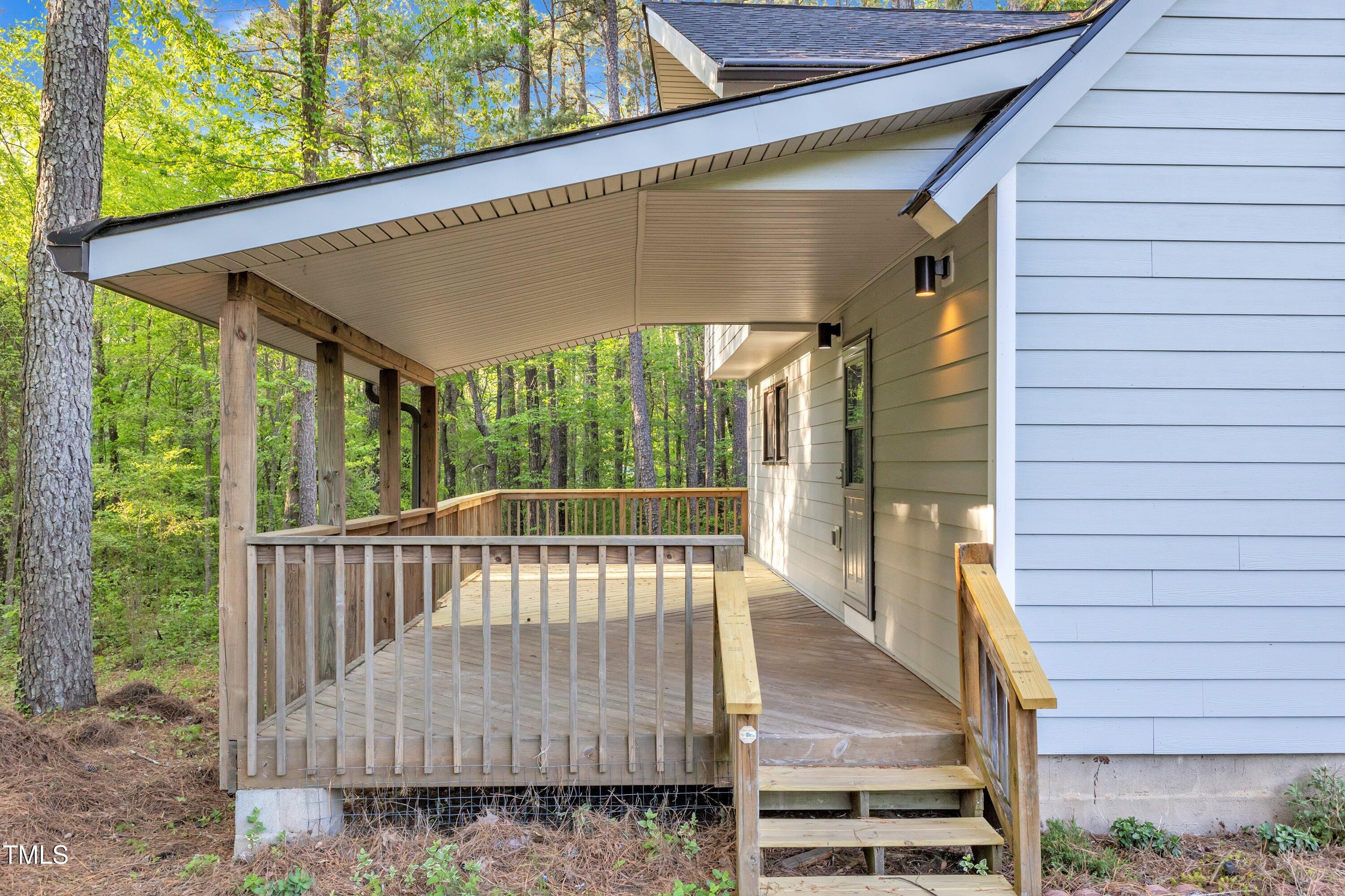 924 Lynn Road Durham, NC 27703 - Photo 29 of 33 36-924 Lynn Rd-12