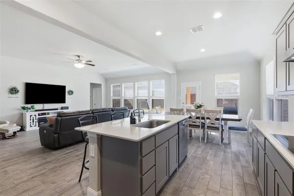 $434,999 | 6025 Kansas Trail, Midlothian, TX 76065