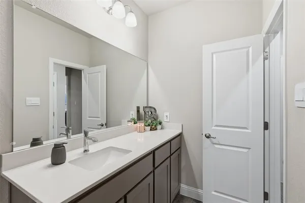$434,999 | 6025 Kansas Trail, Midlothian, TX 76065