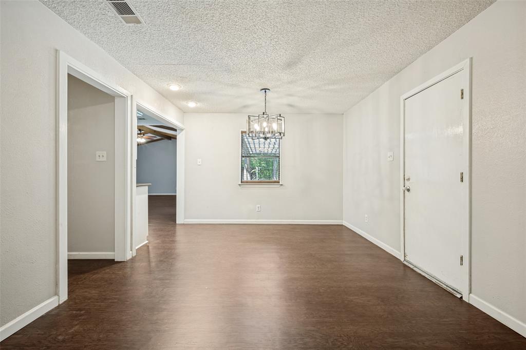 3204 Broken Arrow Road Denton, TX 76209 - Photo 10 of 24 Gallery Image 10