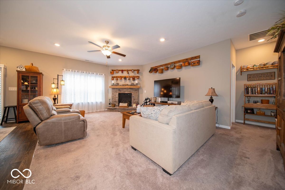 1020 Constellation Way Franklin, IN 46131 - Photo 12 of 27