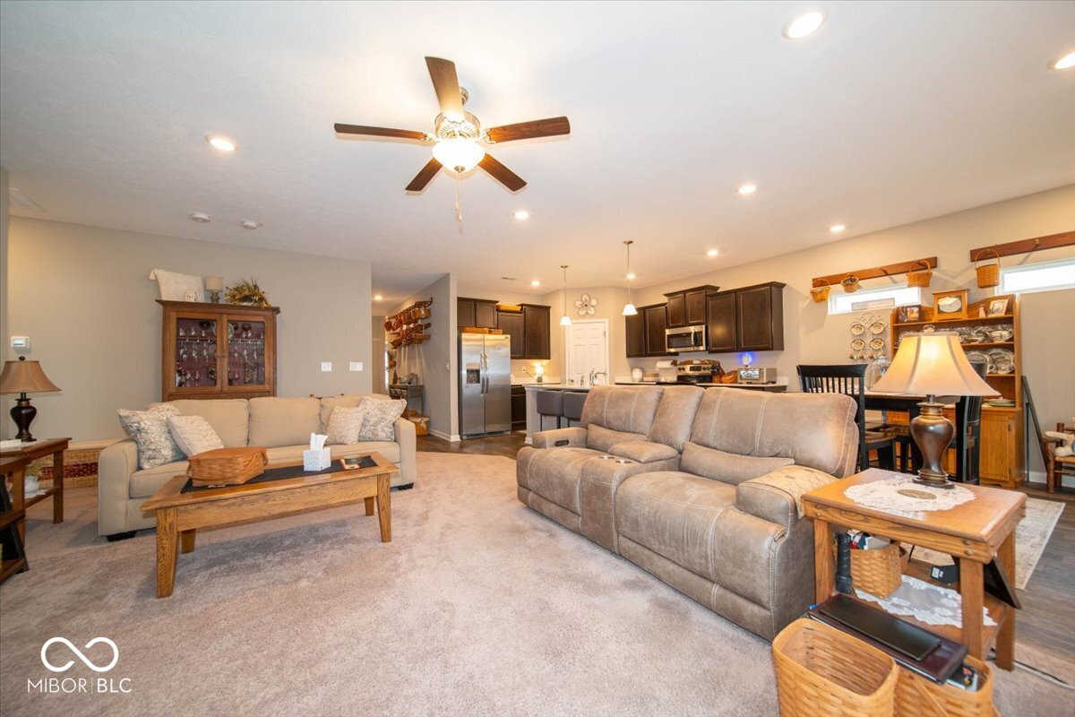 1020 Constellation Way Franklin, IN 46131 - Photo 15 of 27
