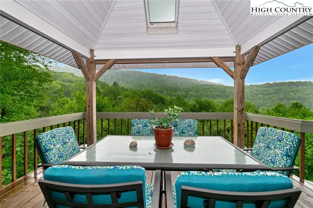 a view of a patio in the balcony