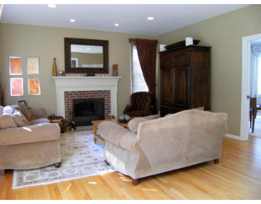 10 Plainview Road Wayland, MA 01778 - Photo 6 of 27
