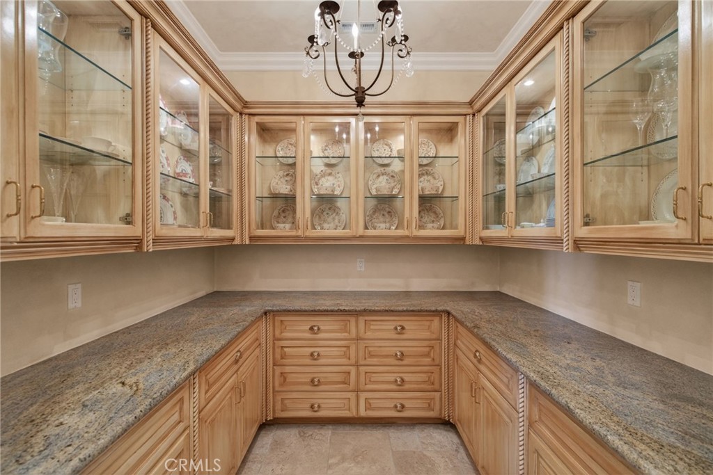 6952 Royal Hunt Ridge Drive Riverside, CA 92506 - Photo 32 of 75