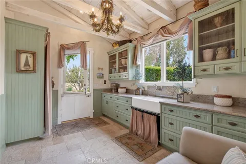 a close view of shower