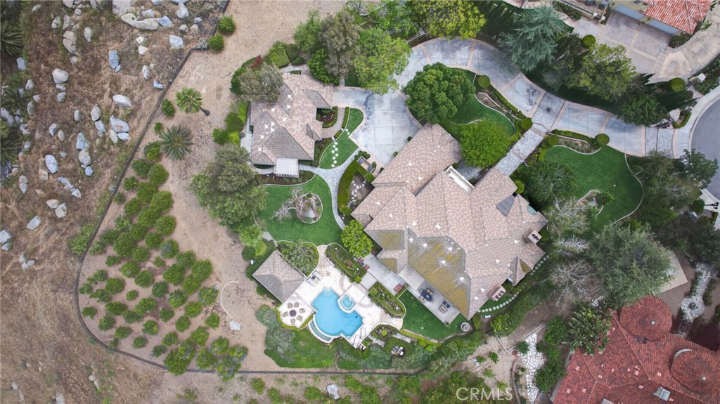 6952 Royal Hunt Ridge Drive Riverside, CA 92506 - Photo 7 of 75