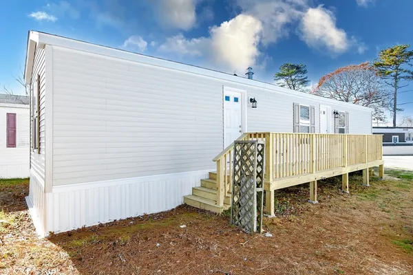 $195,000 | 3040 Cranberry Highway, Unit 32, Wareham, MA 02538