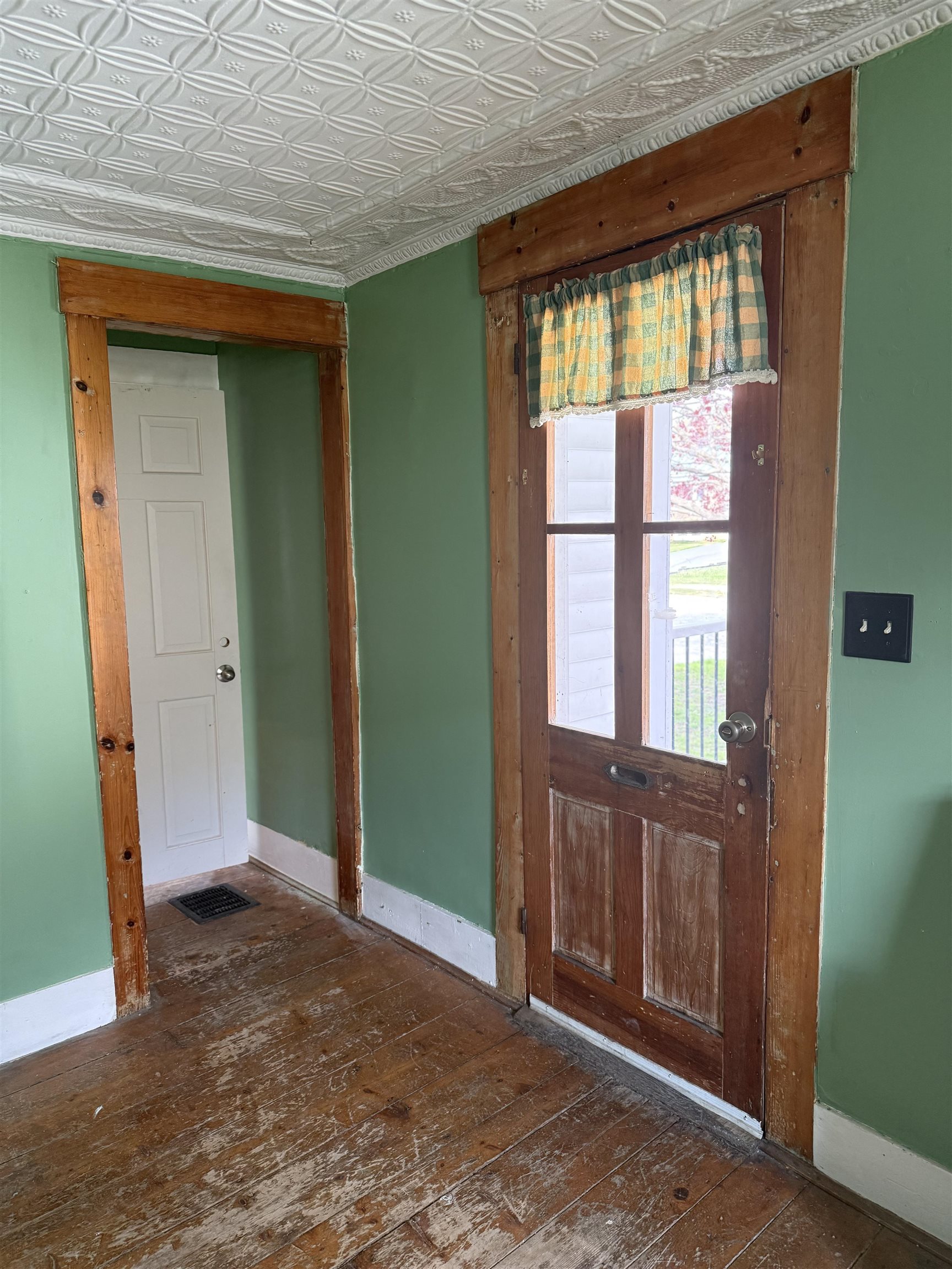 140 Hanover Street Lebanon, NH 03766 - Photo 22 of 37