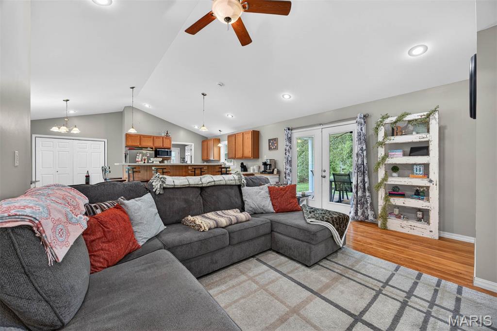 588 Deerfield Road Walnut Hill, IL 62893 - Photo 18 of 46