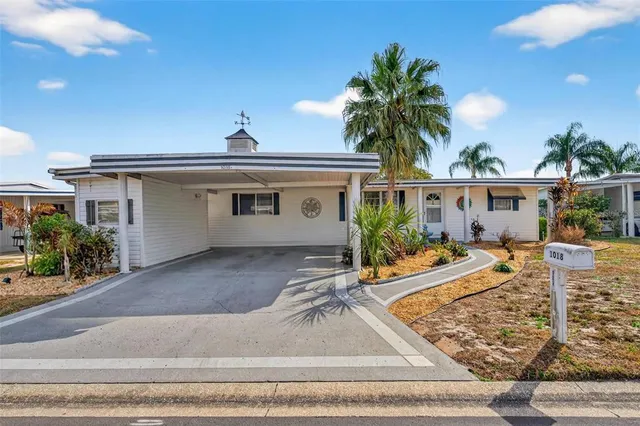 $299,900 | 1018 Southland Drive, Tavares, FL 32778