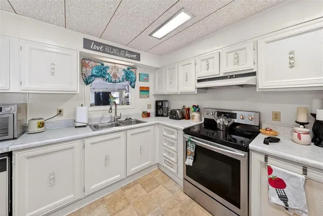 $299,900 | 1018 Southland Drive, Tavares, FL 32778