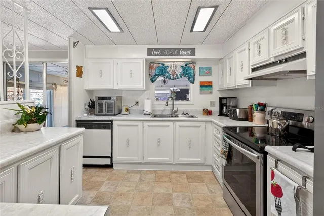 $299,900 | 1018 Southland Drive, Tavares, FL 32778