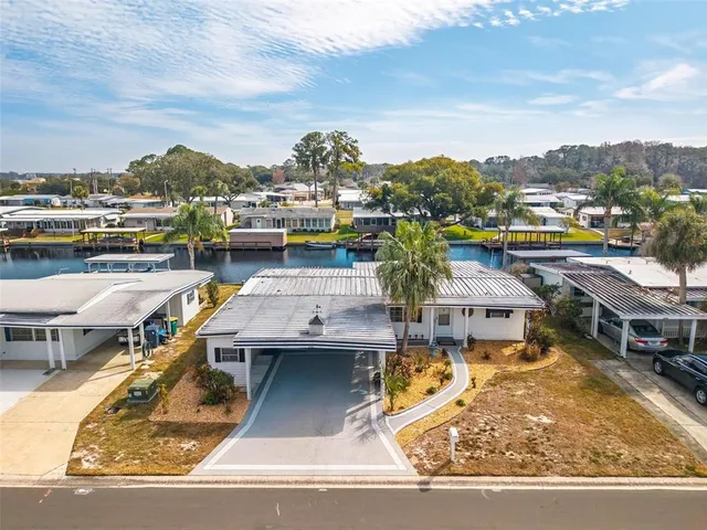 $299,900 | 1018 Southland Drive, Tavares, FL 32778