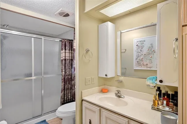 $299,900 | 1018 Southland Drive, Tavares, FL 32778