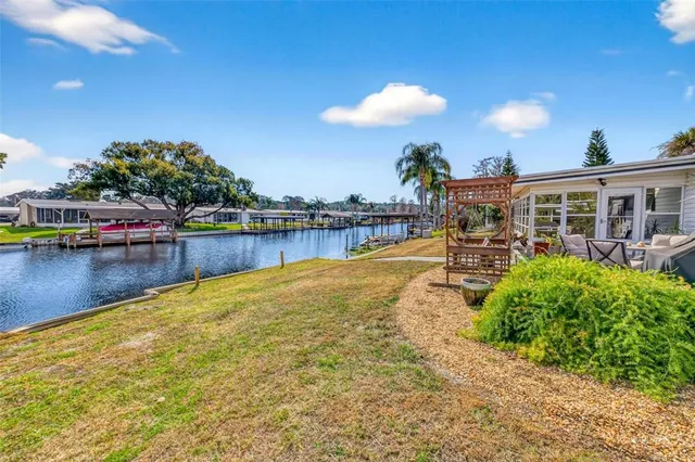 $299,900 | 1018 Southland Drive, Tavares, FL 32778