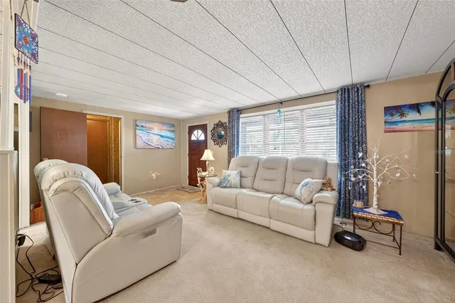 $299,900 | 1018 Southland Drive, Tavares, FL 32778