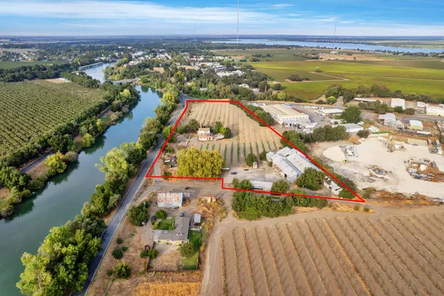 $1,100,000 | 14371 Race Track Road, Walnut Grove, CA 95690