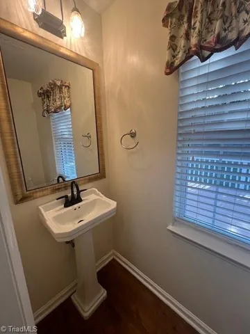 $2,200 | 2707 Blockhouse Court, Jamestown, NC 27282