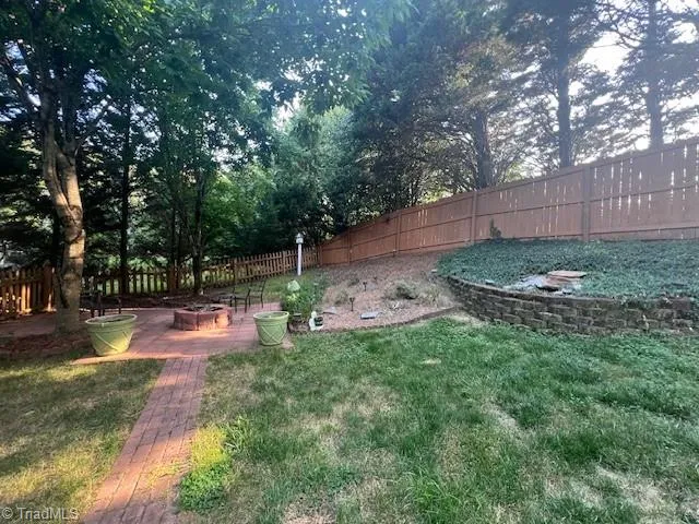 $2,200 | 2707 Blockhouse Court, Jamestown, NC 27282