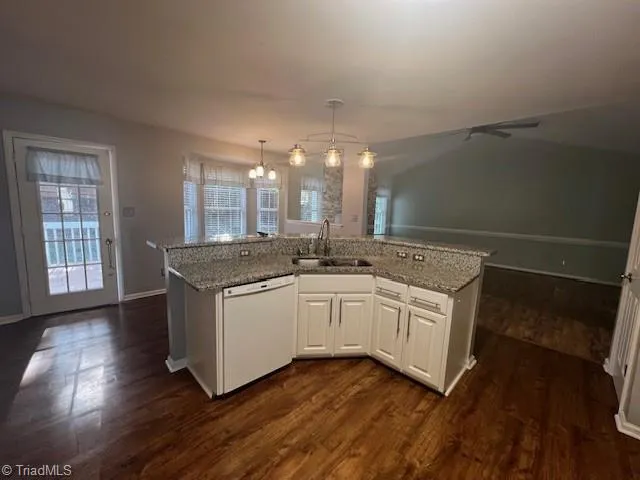 $2,200 | 2707 Blockhouse Court, Jamestown, NC 27282