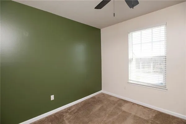 $2,850 | 1719 St Johns Lane, Sewickley, PA 15143