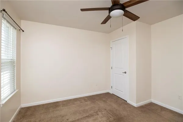 $2,850 | 1719 St Johns Lane, Sewickley, PA 15143