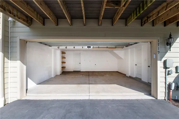 $2,850 | 1719 St Johns Lane, Sewickley, PA 15143