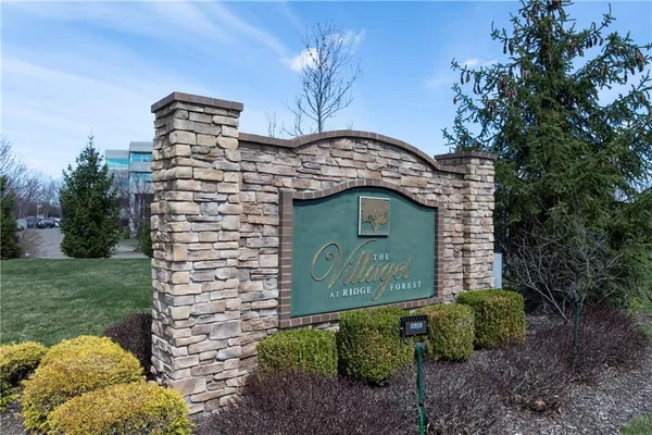 $2,850 | 1719 St Johns Lane, Sewickley, PA 15143