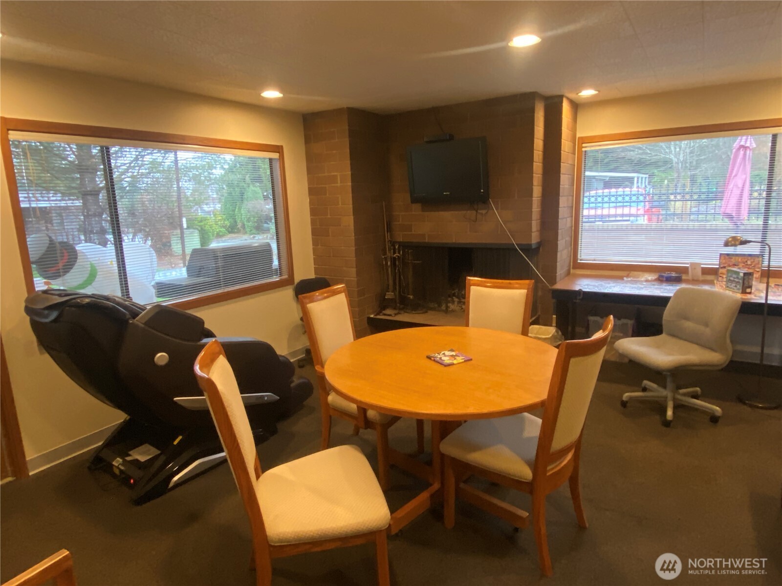 815 124th Street Southwest, Unit 1 Everett, WA 98204 - Photo 24 of 32