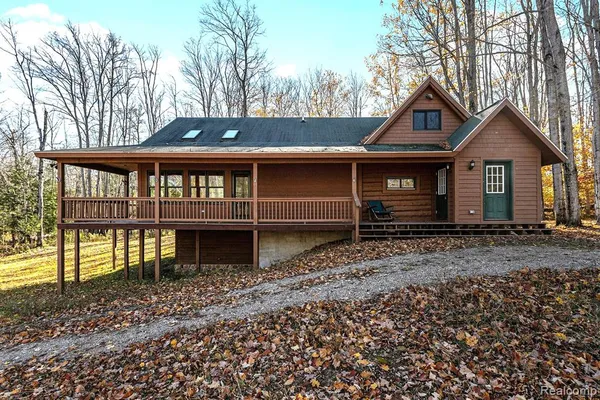 $540,000 | 2446 Spayde Road, Charlevoix, MI 49720