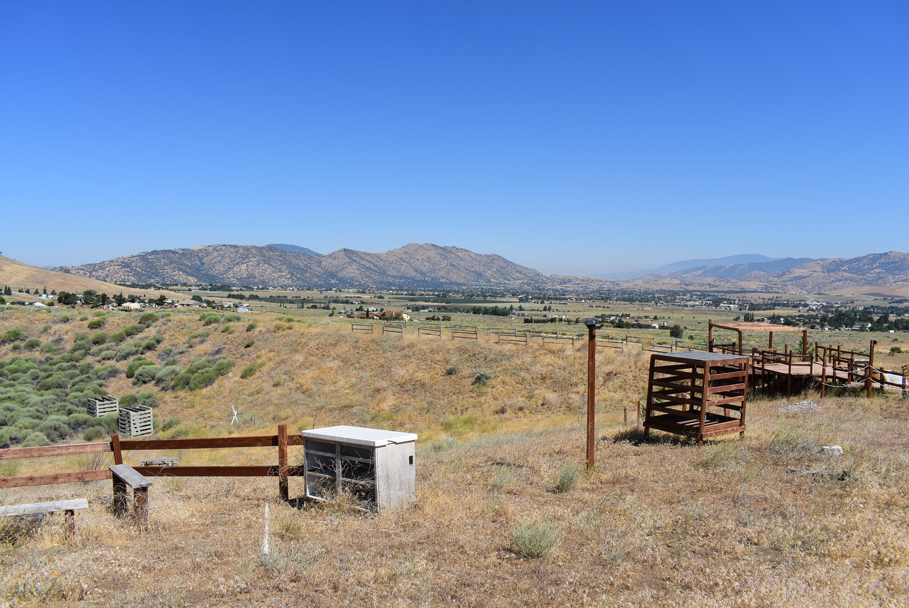 Ottawa Drive Tehachapi, CA 93561 - Photo 11 of 24 a view of a lake with a mountain