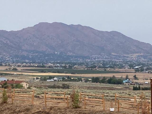 Ottawa Drive Tehachapi, CA 93561 - Photo 17 of 24 a view of lake and mountain