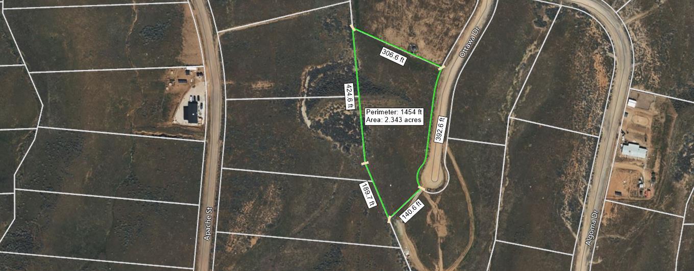 Ottawa Drive Tehachapi, CA 93561 - Photo 21 of 24 a close view of shower