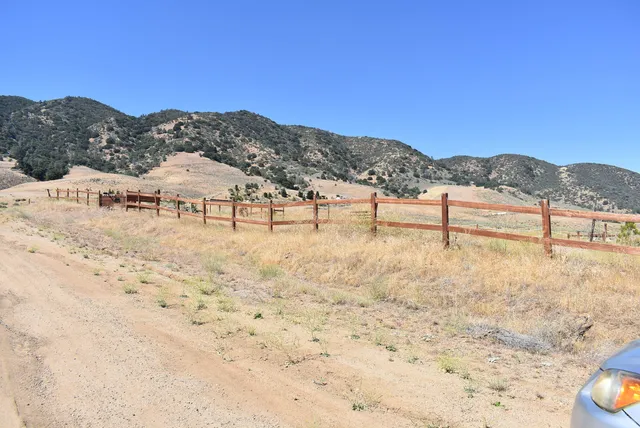 a view of a terrace with sky view