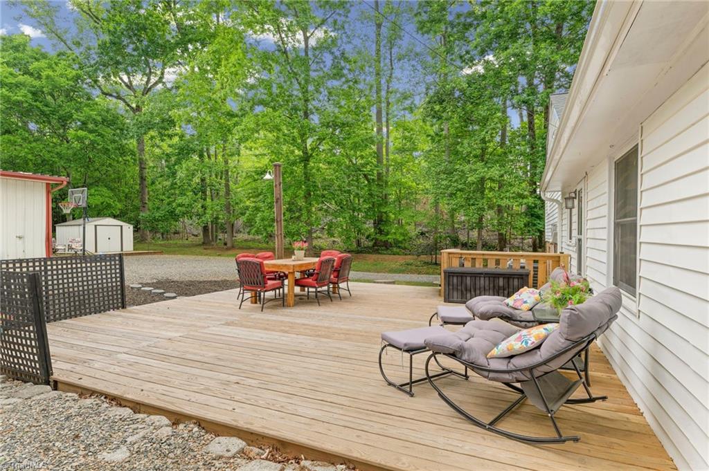 201 Kingwood Road Reidsville, NC 27320 - Photo 10 of 48