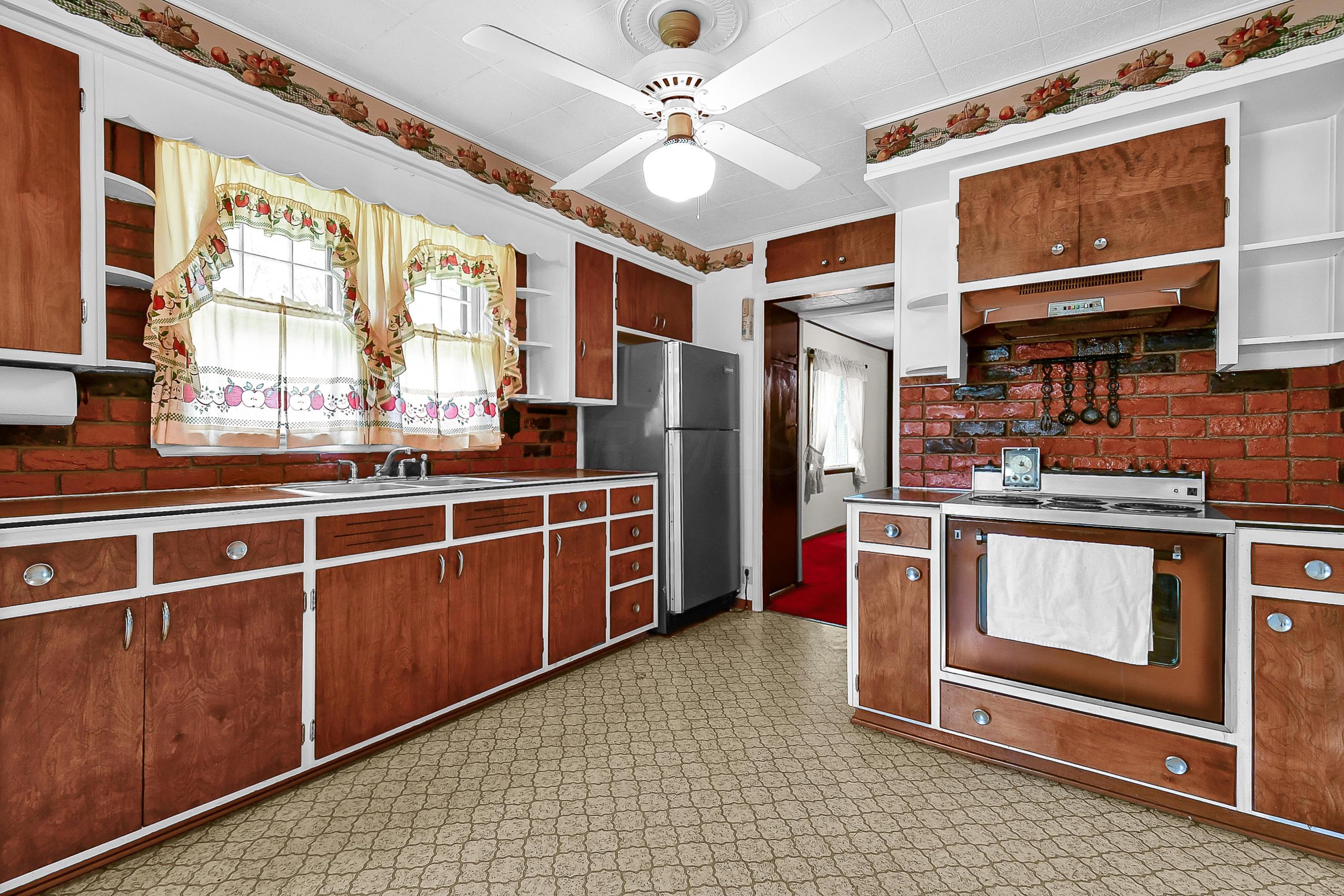 2655 Ashbury Road Columbus, OH 43231 - Photo 18 of 32 Gallery Image 18