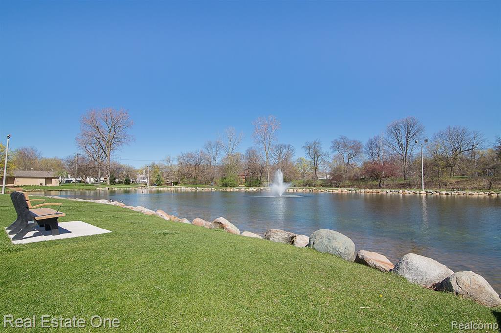 1020 Hidden Lane Rochester, MI 48309 - Photo 47 of 50
